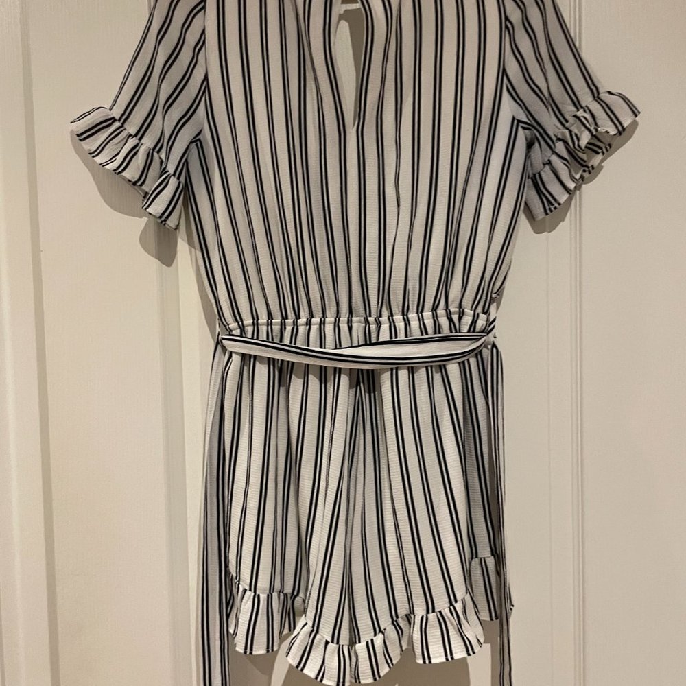 Adorable Striped Romper with Ruffle Detail - Picture 5 of 9